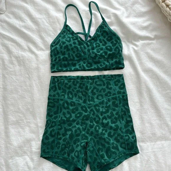 Green Leopard-Print High-Waist Women’s Shorts - Picture 1 of 14